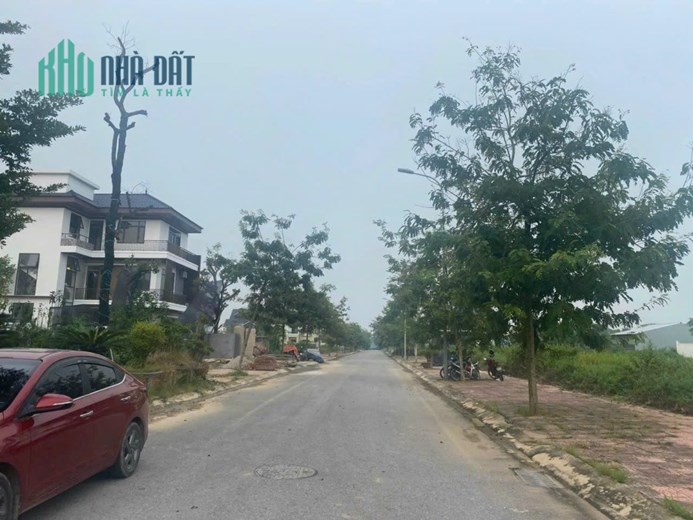 Bán biệt thự Nam Vĩnh Yên, Khai Quang Giá : 21tr/m2.Liên hệ: 0986.454.393 - 0986.797.222