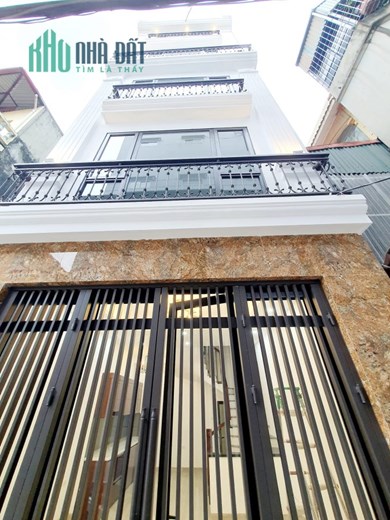 Bán nhà phố Trương Định, 30m x 5, chỉ bán cho người hiểu biết, LH 0945676597