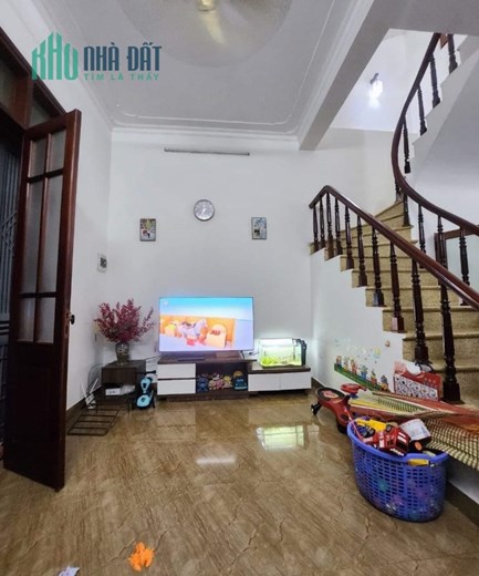bán nhà ngõ 38 Xuân La (Tây Hồ) - cạnh ĐH Nội Vụ - 39m2 giá 3,9 tỷ