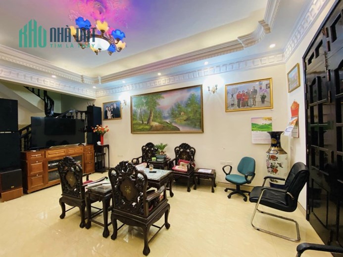 BÁN NHÀ BIỆT THỰ S N VƯỜN Phố Đội Cấn, Ba Đình - 170m2 Mt:10m, ô tô đỗ sân