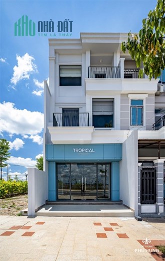 Bán nhà phố mặt tiền đường lộ giới 95m đối diện Khu công nghiệp