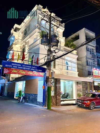 Bán gấp nhà góc 2MT Huỳnh Văn Bánh, DTSD 200m2, 4 lầu, giá 14.5 tỷ TL