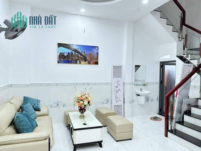 Bán Nhà Giảm Chào Ngay Siêu Thị Emart 2 Gò Vấp Hẻm 8m Ngang 6m giá 5 tỷ