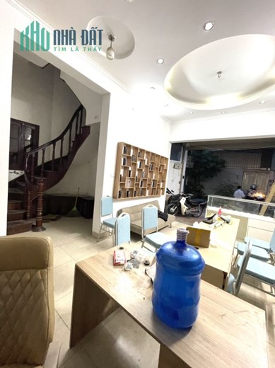 NHÀ ĐẸP - ÔTÔ VÀO NHÀ - GIÁ TỐT - CHÍNH CHỦ Cần Bán Nhanh Nhà Đẹp View Phạm Văn Đồng