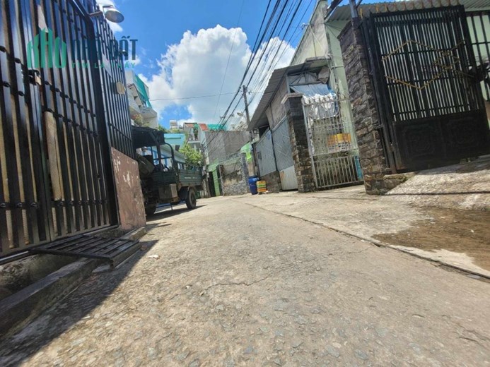 Bán Nhà Vị Trí Tuyệt đẹp, Đường số 19,diện tích 78mz, giá chỉ hơn 4tỷ,Linh Chiểu,Thủ Đức.