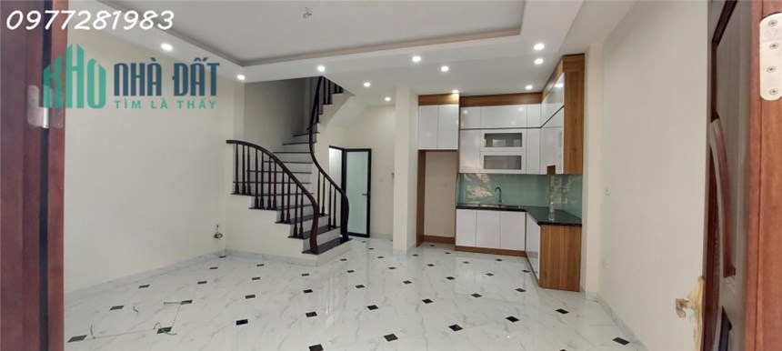 Nhà mới cạnh ĐH Công Nghiệp, 5 tầng, ô tô đỗ cổng, giá 2.65 tỷ