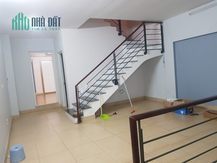 CHO THUÊ NHÀ MẶT NGÕ Nguyễn Văn Huyên  Cầu Giấy 68m2 x 4T tầng 1 kinh doanh nhỏ được