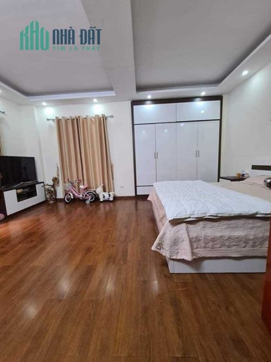 Bán Nhà Ngõ 5 Đường Lê Đức Thọ 43m2 x 5 tầng, căn góc, 4 phòng ngủ khép kín full nội thất, ô tô gần