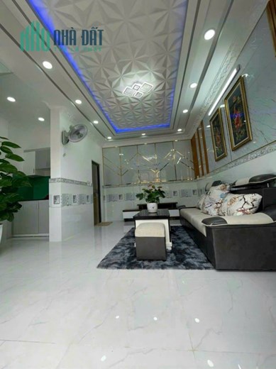 Bán Nhà 2 tầng, HUỲNH TẤN PHÁT, THỊ TRẤN NHÀ BÈ, 5x7m chỉ 2.x tỷ