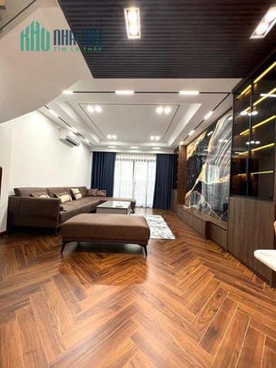 Siêu phẩm Nguyễn Văn Cừ, 6 tầng thang máy, full nội thất, ô tô, 66m2, MT 4.5m, nhỉnh 12 tỷ