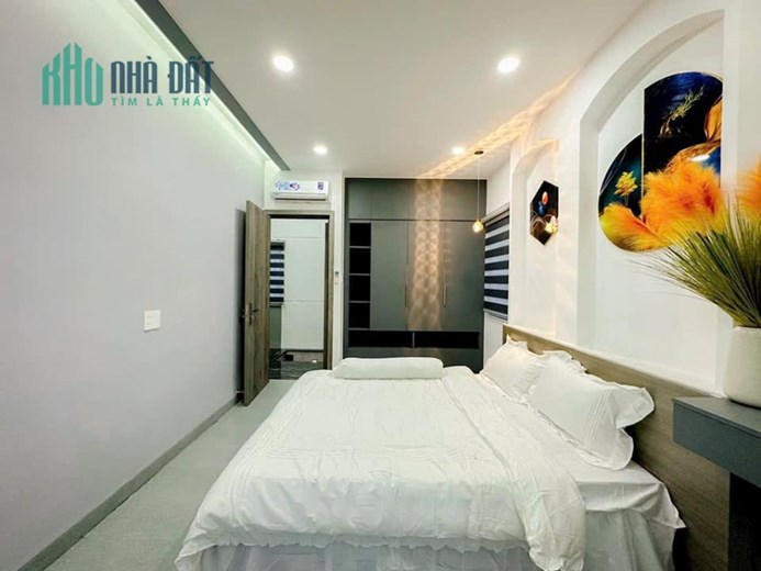 Bán nhà ngõ 38 Xuân La –dân xây-gần bãi gửi oto 62m 5tầng 7.7 tỷ