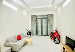 Bán Nhà 3 tầng, LÊ VĂN LƯƠNG, P.TÂN QUY, QUẬN 7, 4m x11m chỉ 5.x tỷ