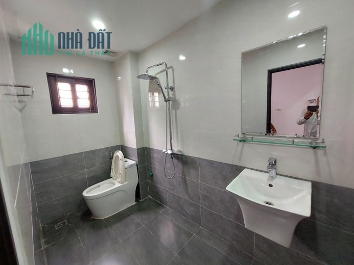 Bán nhà 5 tầng Nguyễn Văn Cừ,Long Biên 36m2,full nội thất hơn 5 tỷ