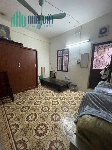 CHUYỂN NHƯỢNG NHÀ TRƯỜNG CHINH Ô TÔ ĐỖ CỬA NGÕ THÔNG NHỈNH 4 TỶ(CÒN THƯƠNG LƯỢNG)