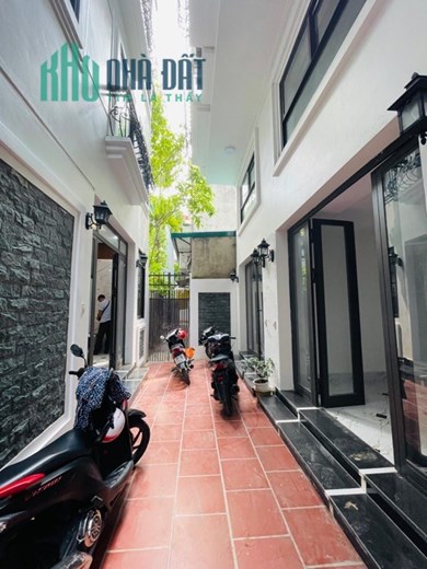 TRƯỜNG CHINH 5 TẦNG THÁNG MÁY MT RỘNG NHÀ THOÁNG SÁNG NHỈNH 5 TỶ (CÒN THƯƠNG LƯỢNG)