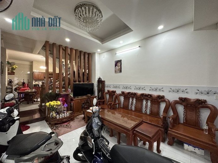 BÁN NHÀ HXH 4TẦNG 4.4MX14M LƯU CHÍ HIẾU QUẬN TÂN PHÚ HƠN 7TỶ.