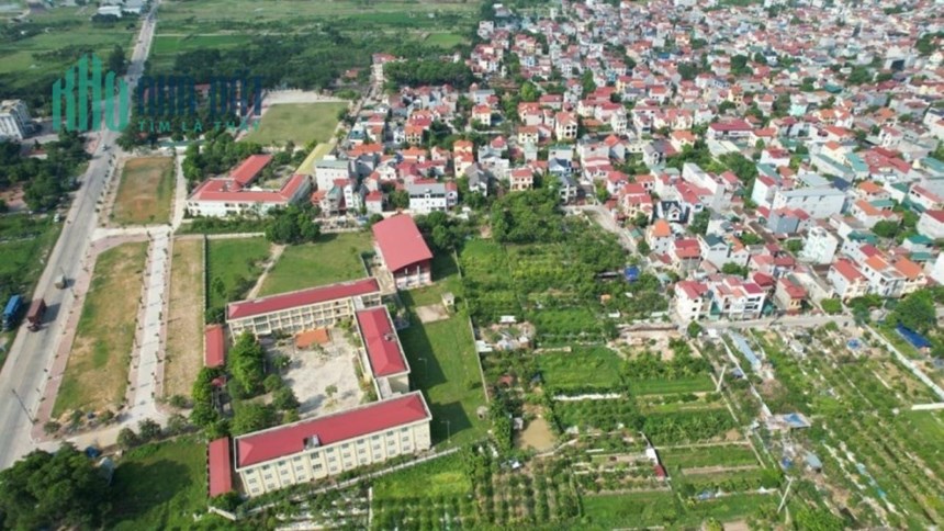 BÁN CĂN 4 TẦNG, NGÕ THÔNG, GẦN KHU CÔNG NGHIỆP BẮC THĂNG LONG, GIÁ 2.95 TỶ, NHÀ ĐẸP Ở NGAY, HOẶC