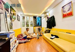 Đống Đa, Đường Láng- MẶT NGÕ THÔNG - 5 TẦNG 6 NGỦ - KINH DOANH TẠP HÓA - GẦN PHỐ - GIẾNG TRỜI 30m,