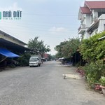 TRỤC CHÍNH TRỤC ĐƯỜNG 271 KINH DOANH BUÔN BÁN SẦM UẤT ĐA NGÀNH NGHỀ 
Diện tích 120 m mặt tiền 6 m