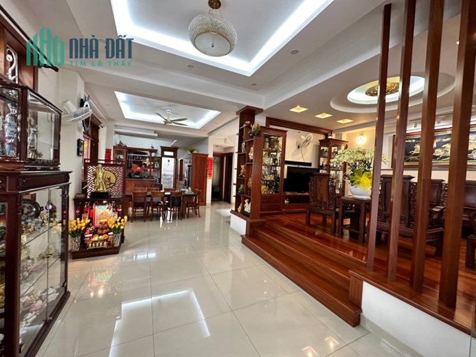 BIỆT THỰ MẶT TIỀN TRIỆU ĐÔ P AN PHÚ QUẬN 2  - 10x20 - 4 TẦNG - NỘI THẤT GỖ ĐẲNG CẤP - CHỈ 60 TỶ