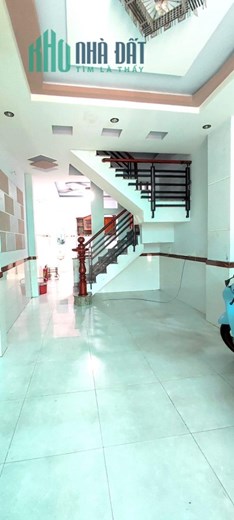 Nhà mặt tiền,2tầng,3.2x10m2,thống nhất,p11,gò vấp,giá:2,75ty