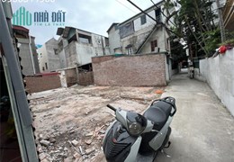 Bán gấp đất phố Thạch Bàn, Long Biên, 63m2, ô tô vào đất, nhỉnh 4 tỷ