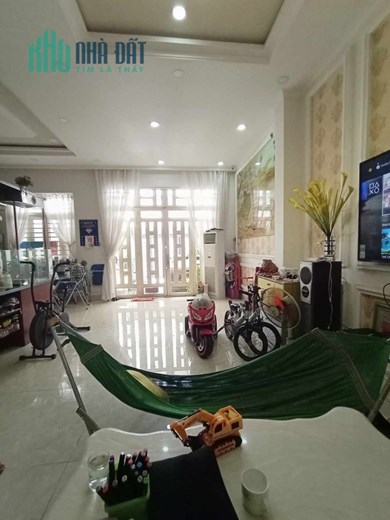 Bán nhà Hiệp Bình Phước TĐ,xe hơi vào nhà,81m2,3 Tầng,Ngang 6.7m,7 Tỷ5