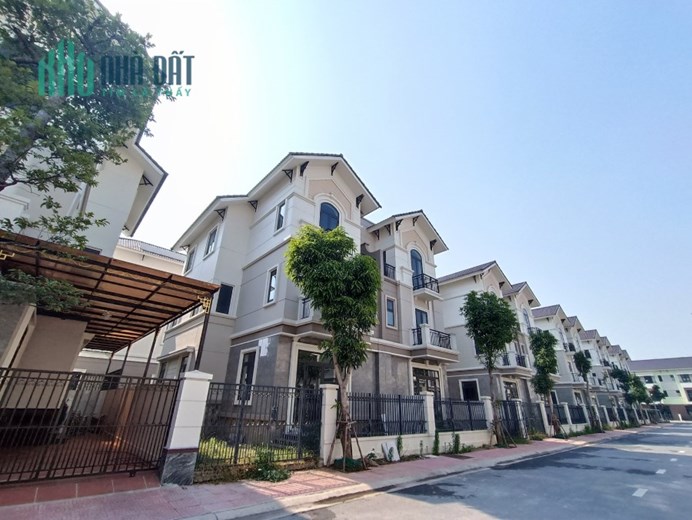 BÁN NHÀ BIỆT THỰ VƯỜN TRONG KĐT CENTA VSIP TỪ SƠN