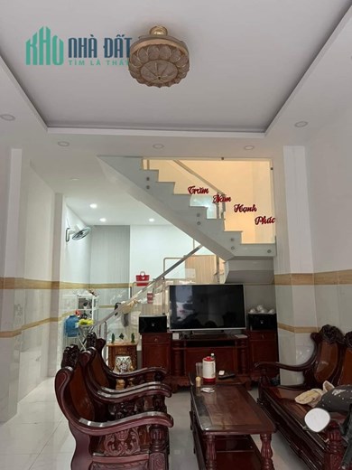 NHÀ MỚI, 4 TẦNG- NỞ HẬU NGAY TRUNG TÂM Q9 GIÁ 5,2 TỶ- CÒN GIẢM