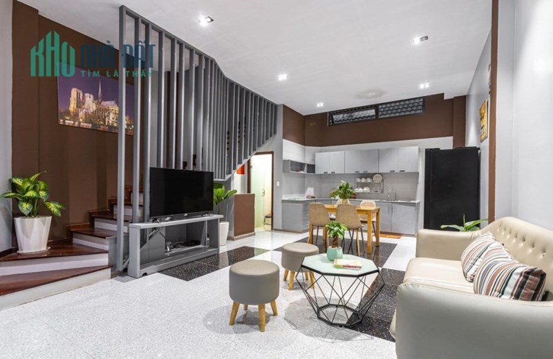 Bán nhà đường Nhà Chung ngay trung tâm Đà Lạt chỉ 7 tỷ 6