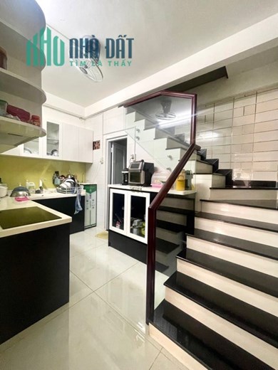 KHU VIP SÂN BAY - NGUYỄN VĂN CÔNG - KHU DÂN TRÍ TOÀN CÁN BỘ QUÂN ĐỘI, PHI CÔNG Ở - HẺM XE TẢI