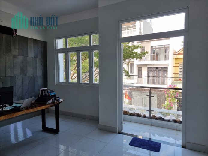 Thới Tam Thôn Hóc Môn DT 5x21 Full thổ cư, khu dân cư đường 12m