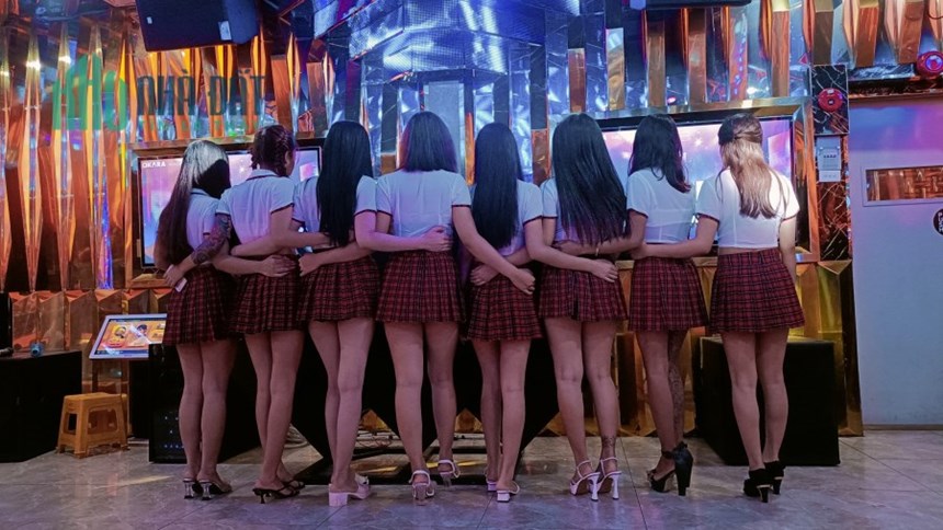 QUÁN KARAOKE MAI HÀ ĐÃ TRỞ LẠI SAU NHIỀU NĂM NGHỈ DỊCH