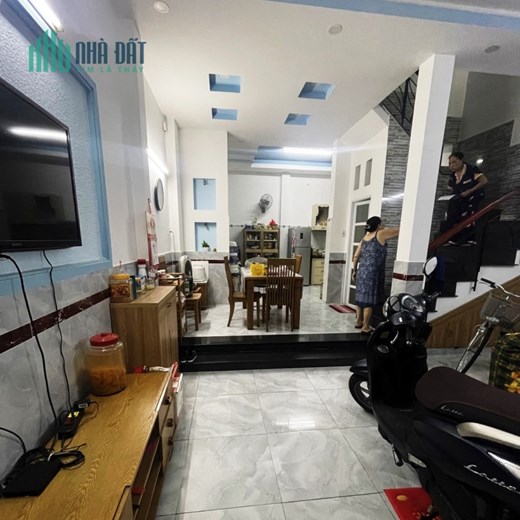Bán nhà  hẻm 6m 1/ sát MT Phú Thọ Hòa quận Tân Phú 4 x 26m-2T chỉ 7,5 tỷ TL