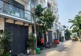 BÁN NHÀ TỈNH LỘ 10  - BÌNH TÂN -  Ô TÔ NGỦ TRONG NHÀ - 70m2 - CHỈ 4,3TỶ