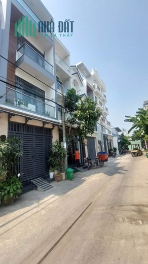 BÁN NHÀ TỈNH LỘ 10  - BÌNH TÂN -  Ô TÔ NGỦ TRONG NHÀ - 70m2 - CHỈ 4,3TỶ
