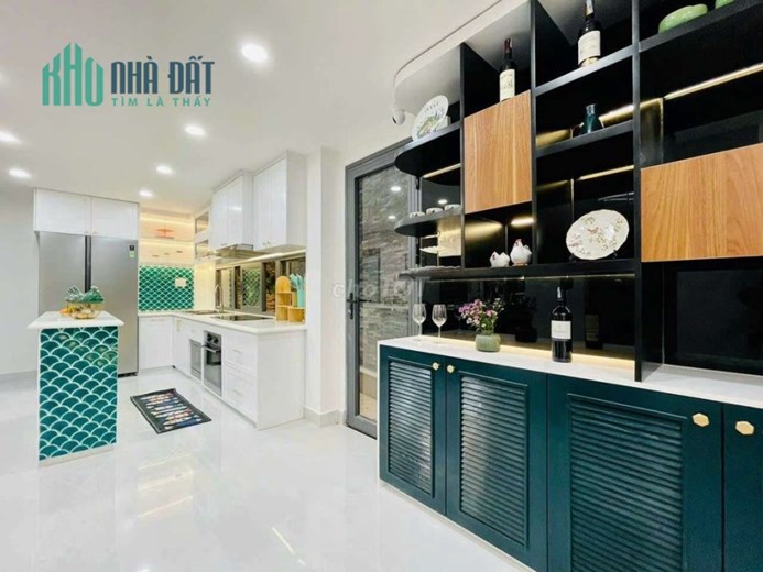 BIệt thự K300 42/ Nguyễn Minh Hoàng 10x18m, 3 lầu, giá 45 tỷ TL
