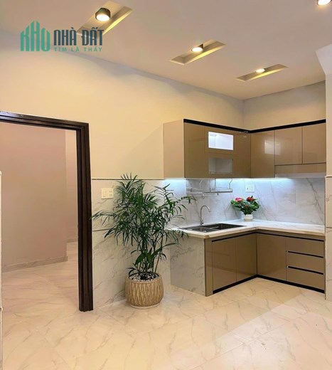 Hẽm Xe Hơi - Rẽ Nhất Quận 6 - 40m2 - 3PN (có 1p tầng trệt) - Chỉ 4 Tỉ Nhẹ