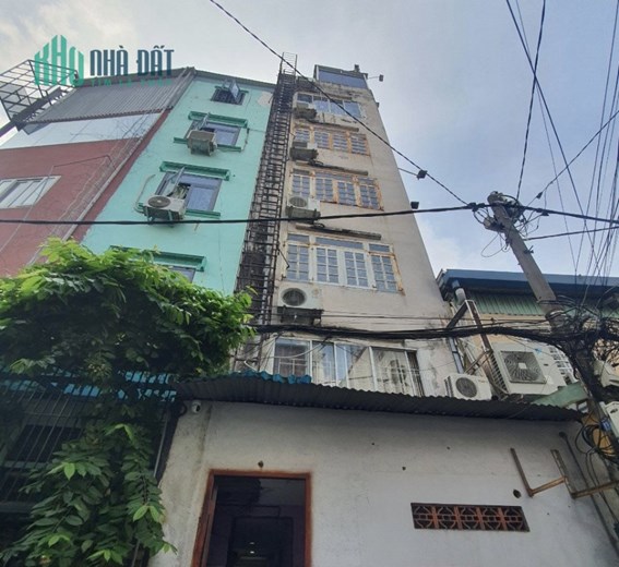 GĐ cần bán gấp nhà mặt tiền Hoàng Văn Thụ, p4 Tân Bình