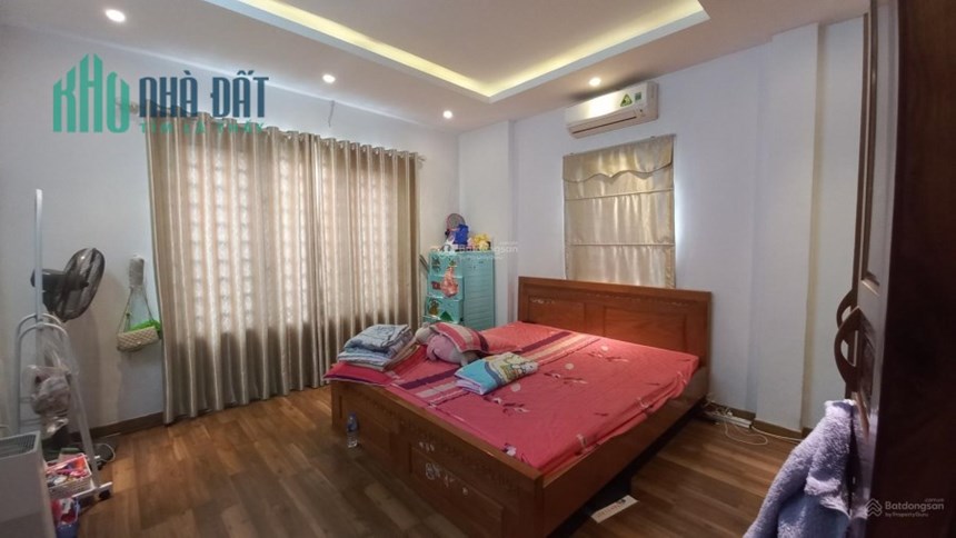 Bán nhanh nhà chính chủ, phố Nam Dư, ngõ thông, lô góc, ô tô vào nhà, DT 38/45m2x5T, giá 4,85 tỷ