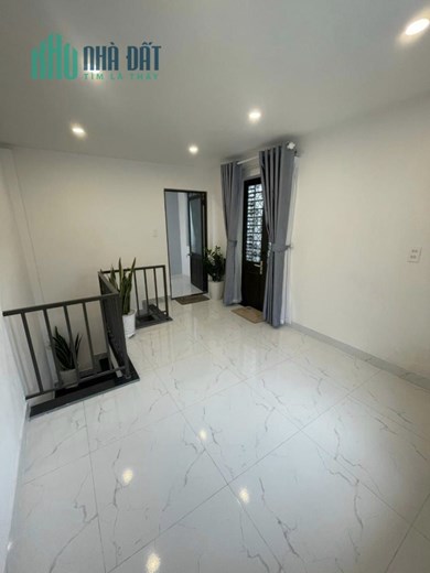 ♪Nhà Lý Thái Tổ, kiệt thông, gần đường, sổ hồng, nhỉnh 1 tỷ