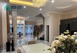 Bán Nhà Chính Chủ HXH đường Hai Bà Trưng - Quận 1 - 5Tầng - 125m2- Gía Chỉ 2x.Tỷ TL.