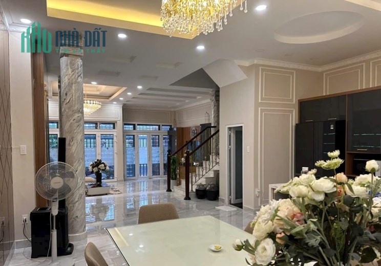 Bán Nhà Chính Chủ HXH đường Hai Bà Trưng - Quận 1 - 5Tầng - 125m2- Gía Chỉ 2x.Tỷ TL.
