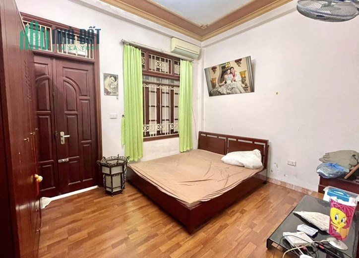 BÁN GẤP NHÀ 5 TẦNG - HOÀNG QUỐC VIỆT – NHÀ RỘNG, DÂN XÂY - GẦN PHỐ – 76M2, 7.9 TỶ