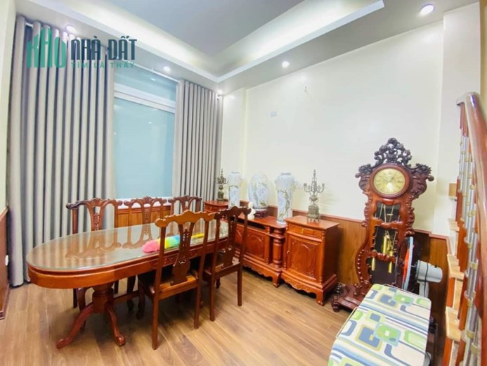 BÁN NHÀ MẶT HỒ GẦN PHỐ LÊ TRỌNG TẤN DIỆN TÍCH 45M X 5 TẦNG GIÁ 11 TỶ
