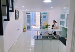 Bán Gấp nhà đường Song Hành 45.6m2 Quận 12 chuyển nhà sang quận 10 công tác.