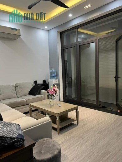Bán nhà phân lô Sài Đồng, Long Biên, 70m, MT 5m, ô tô, 6 tỷ 7