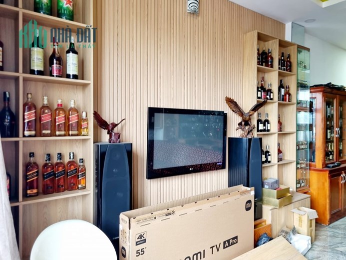Bán nhà 120m2 Mặt tiền Kinh Doanh gần Tạ Quang Bửu - 4.3x28m- 4 tầng sân thượng - Đẹp lộng lẫy