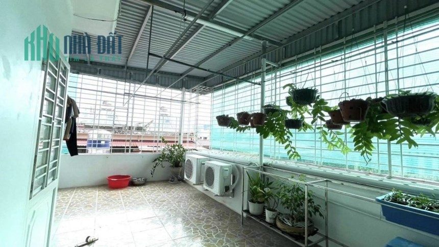 Bán nhà đường Vũ Trọng Khánh, 46m 4 tầng GIÁ 2.62 tỉ ngõ nông, gần Lạch Tray