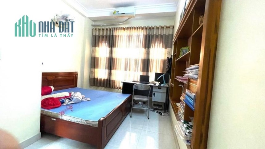 Bán nhà đường Vũ Trọng Khánh, 46m 4 tầng GIÁ 2.62 tỉ ngõ nông, gần Lạch Tray
